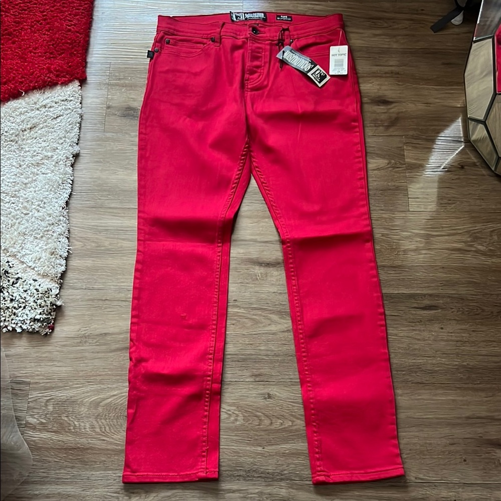 Red Straight-Leg Jeans LOW RISE
SKINNY LEG side W34 L32